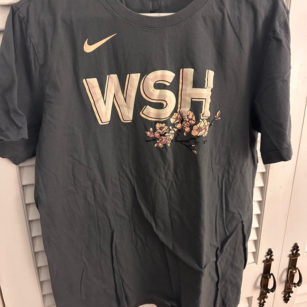 Nike WSH Tee w/ D.C cherry blossoms